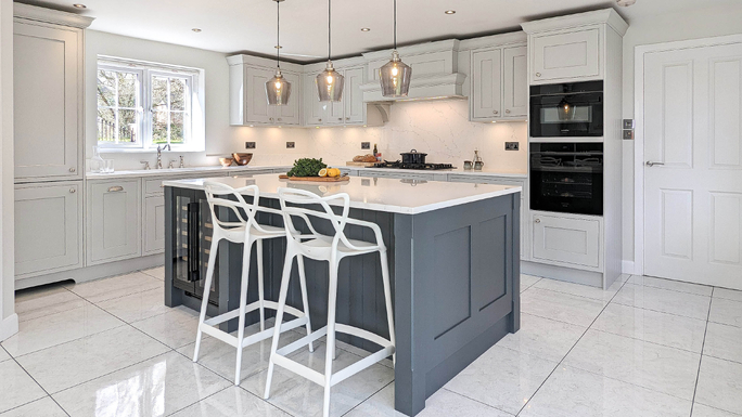 In Frame Lead & Light Grey