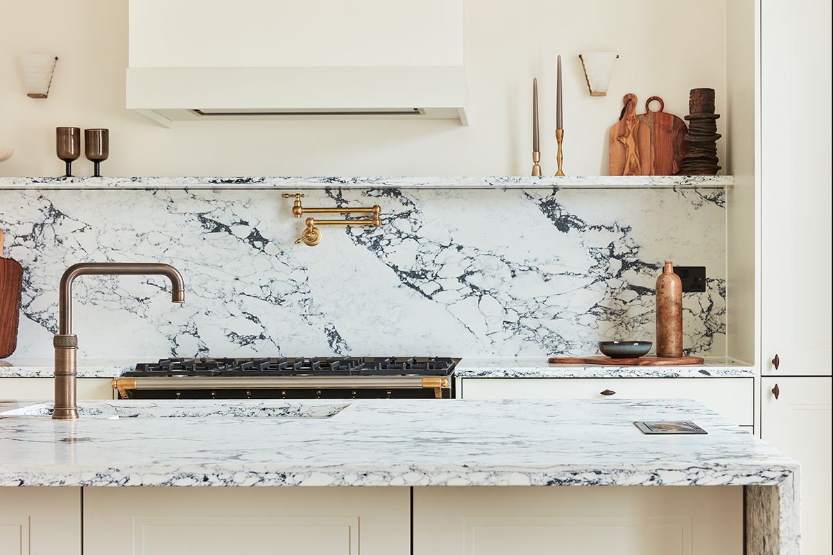 How to Choose the Perfect Worktop, Splashback, and Shelving: Expert Tips from Urban Myth