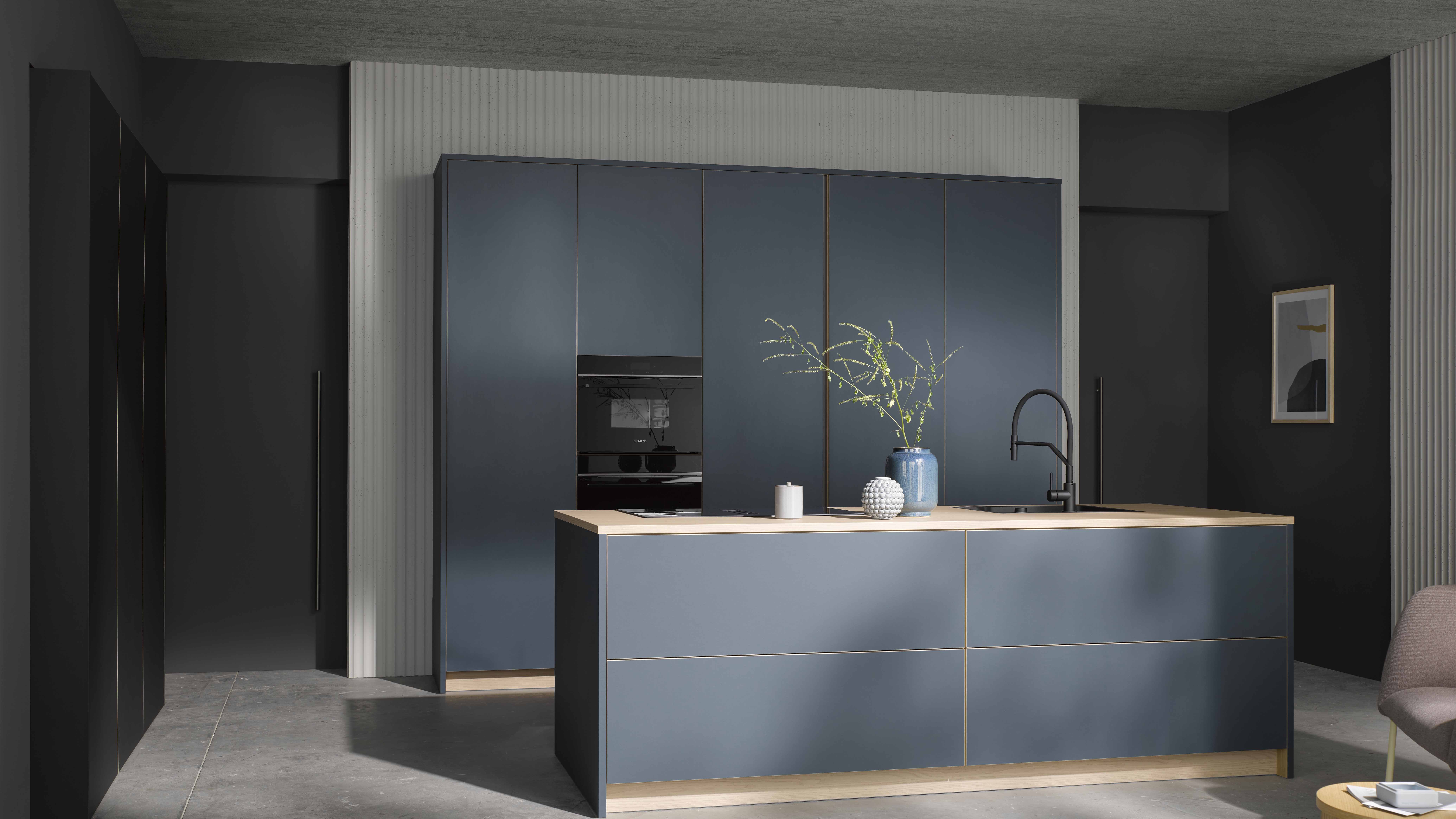 Looking for a bespoke, functional modern kitchen that reflects your unique style?